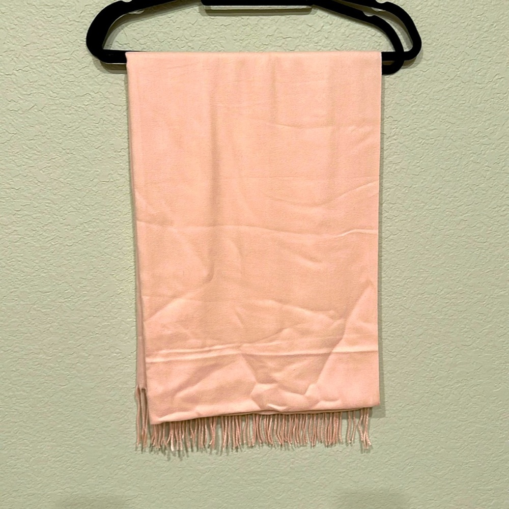 Peachy pink pashmina like wrap